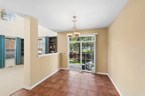415 Shadow Creek DR, Vernon Hills, IL 60061
