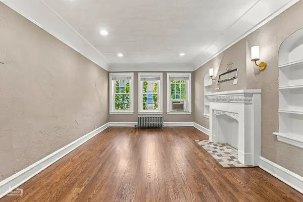 2325 W Farwell AVE #3S, Chicago, IL 60645