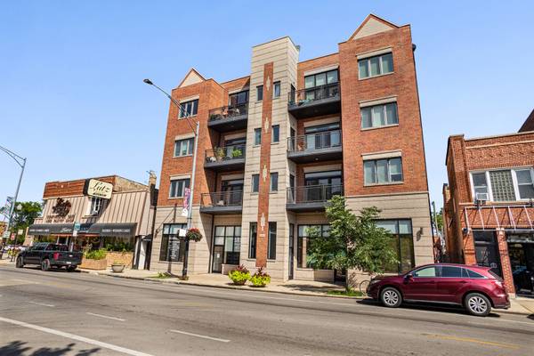 2450 W Montrose AVE #3N, Chicago, IL 60618