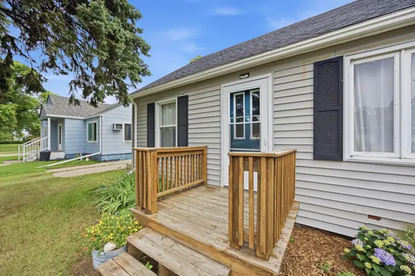 109 2nd ST NW, Dilworth, MN 56529