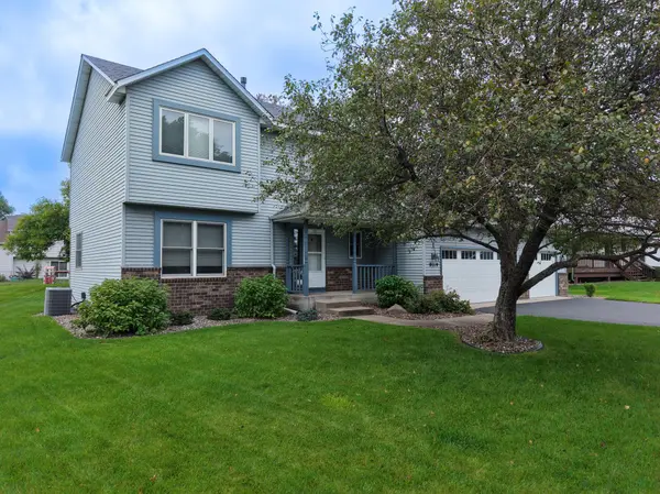 9119 Nantwick RDG, Brooklyn Park, MN 55443