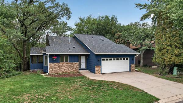 4867 Richard LN, Eagan, MN 55122