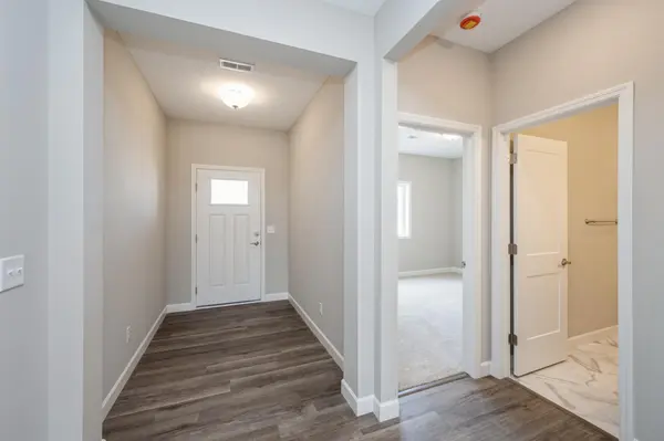 724 Frankfort LN, Waverly, MN 55363
