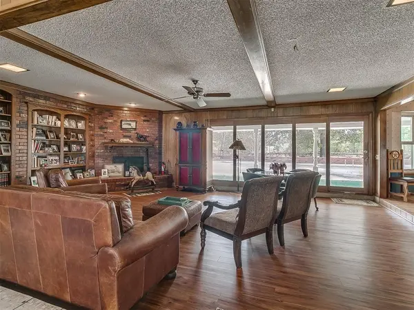 9220 Acre View DR, Oklahoma City, OK 73151