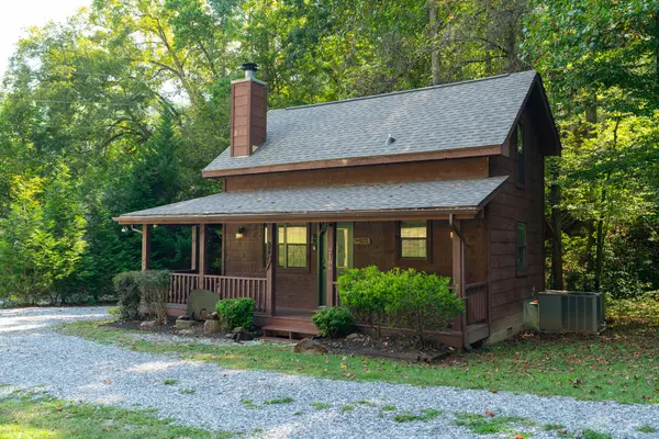 2107 Jeans Way, Sevierville, TN 37876