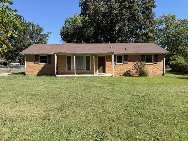 311 Rue Le Mans Dr, Clarksville, TN 37042