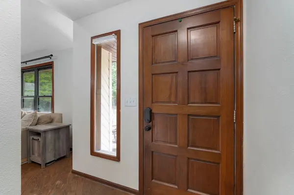 525 Cedar Hill LN, Marshfield, MO 65706