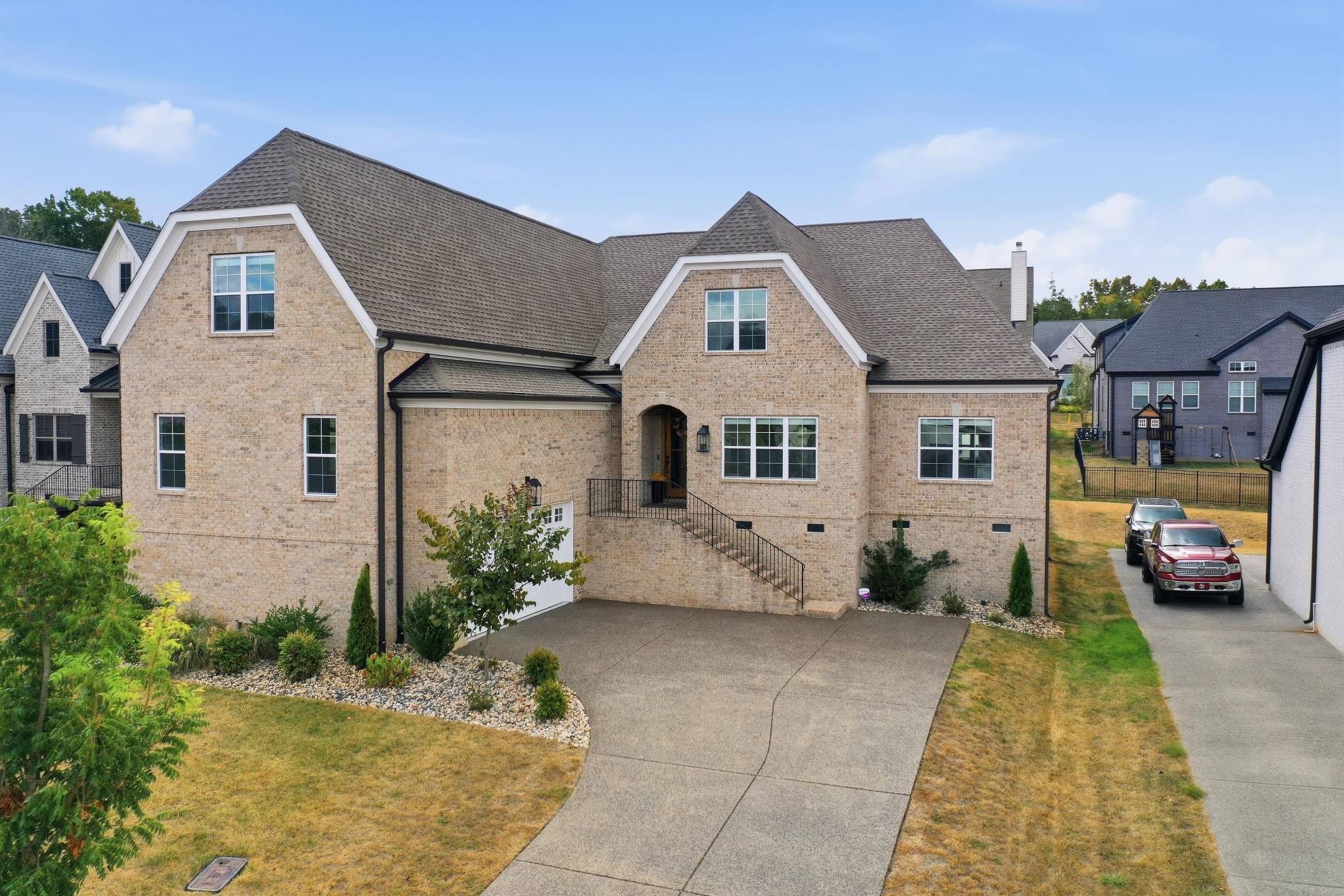 2037 Bocage CIR, Nolensville, TN 37135