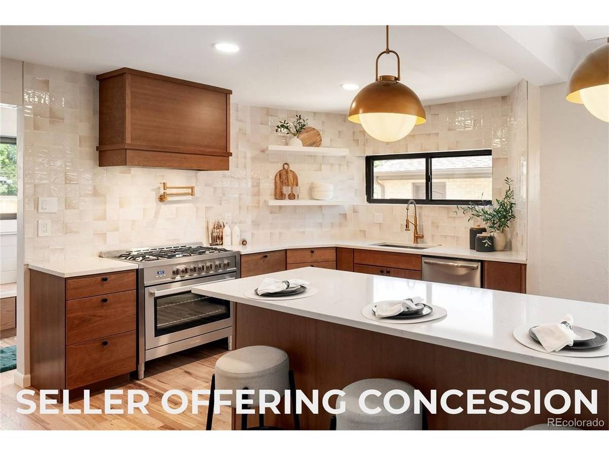 2150 N Monaco Street, Denver, CO 80207