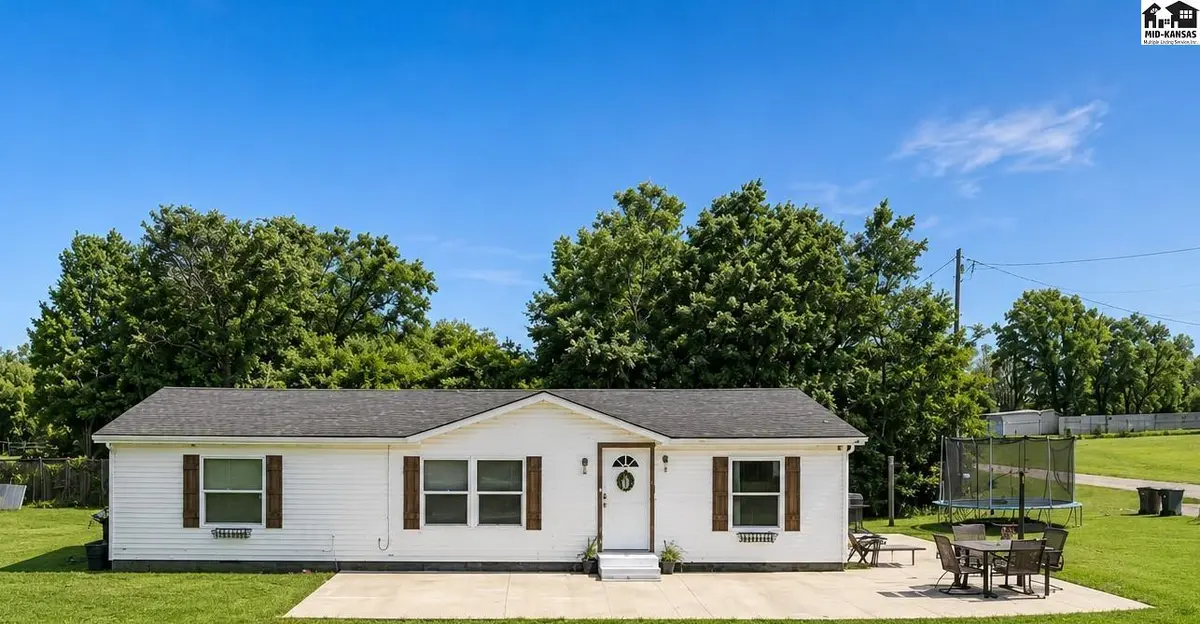 807 N. Sill St, Nickerson, KS 67561-6757