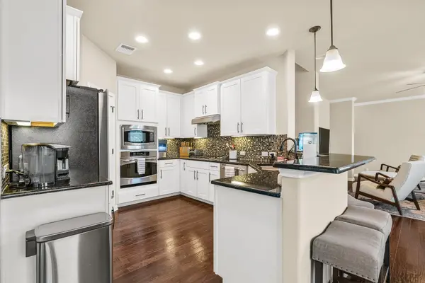 513 S Meadowlark ST #A, Lakeway, TX 78734