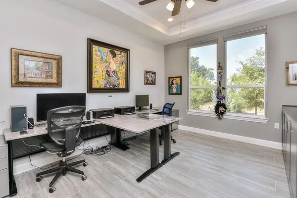 400 Iron Rail LN, Georgetown, TX 78633