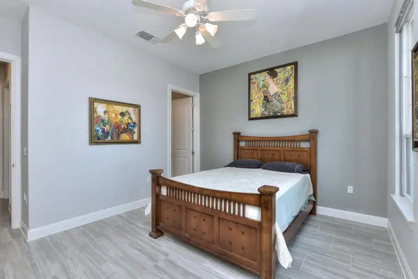 400 Iron Rail LN, Georgetown, TX 78633
