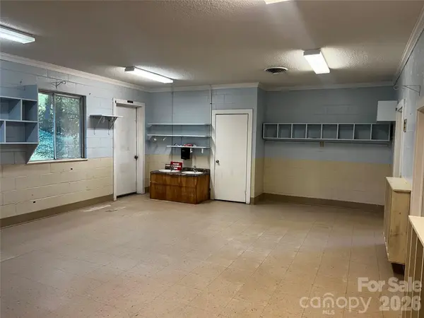 925 NE 5th ST NE #15, Hickory, NC 28601