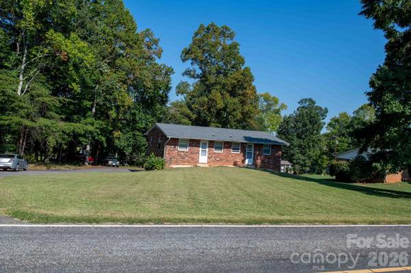 2646 Campground RD, Granite Falls, NC 28630