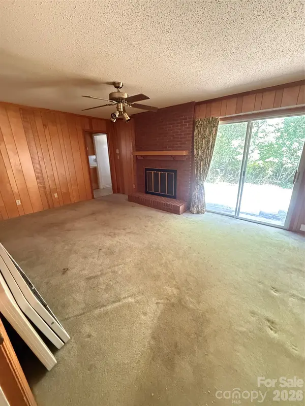 818 McLaughlin DR, Charlotte, NC 28212