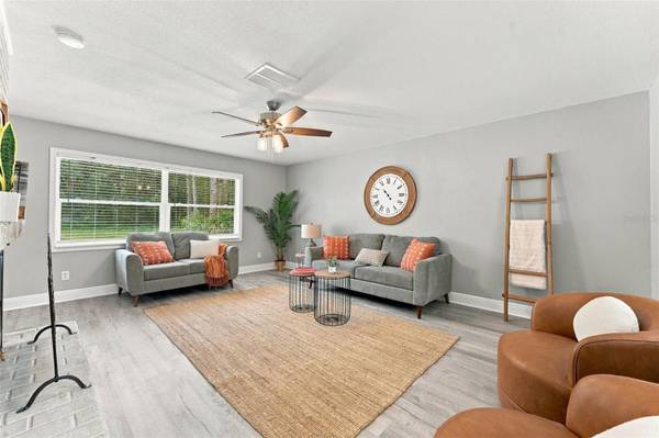 17818 DEERFIELD DR, Lutz, FL 33558