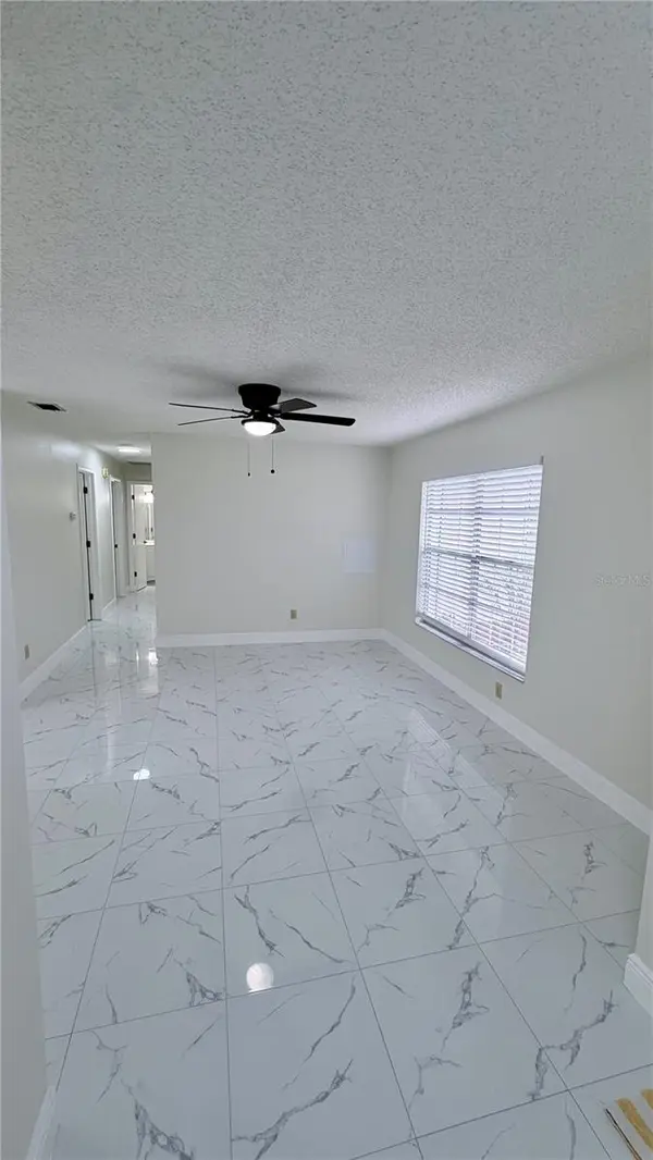 2016 WOODBRIDGE LN, Lakeland, FL 33813