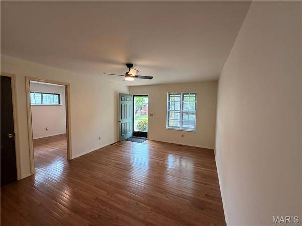 5404 Quincy ST, St Louis, MO 63109