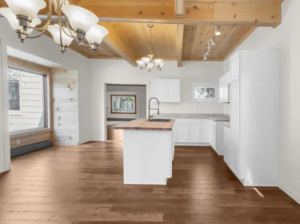 817 TERRACE AVE, Marinette, WI 54143