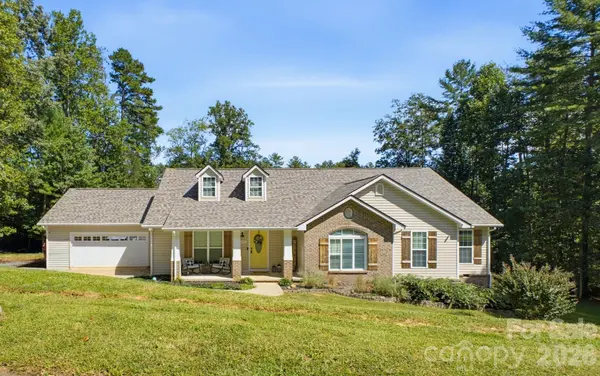2055 Piper Ridge DR, Lenoir, NC 28645