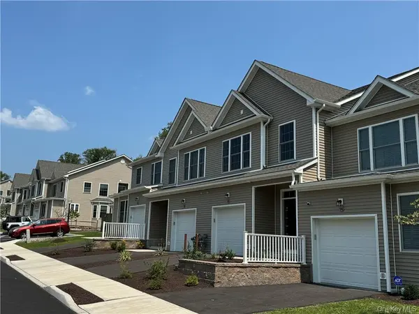 16 Pinto RD, Middletown, NY 10941