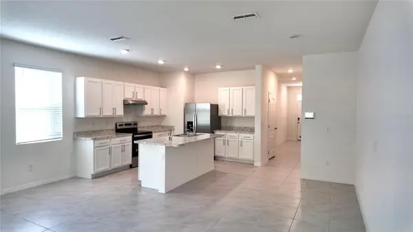 1241 YELLOW FINCH DR, Davenport, FL 33837