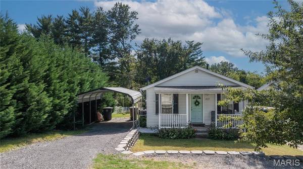 1925 New Madrid ST, Cape Girardeau, MO 63701