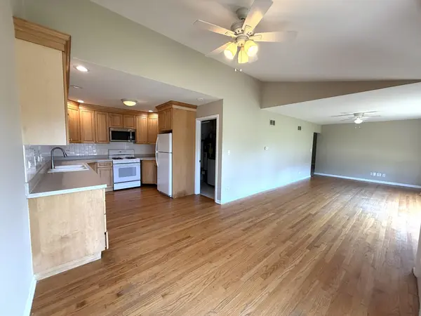 266 S Prospect AVE, Clarendon Hills, IL 60514