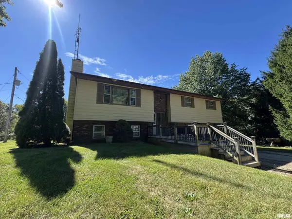 240 Trillium LN, Springfield, IL 62707