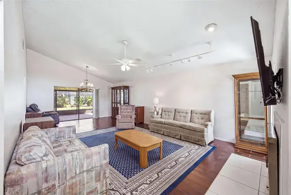 4609 DEERWALK AVE, Tampa, FL 33624