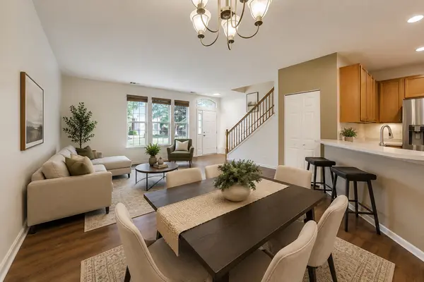 131 Springbrook TRL #131, Oswego, IL 60543