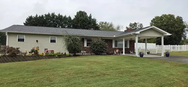 508 S Asbury Dr, Pigeon Forge, TN 37863