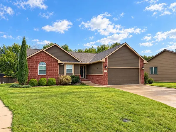 11443 W May Ct, Wichita, KS 67209-4252
