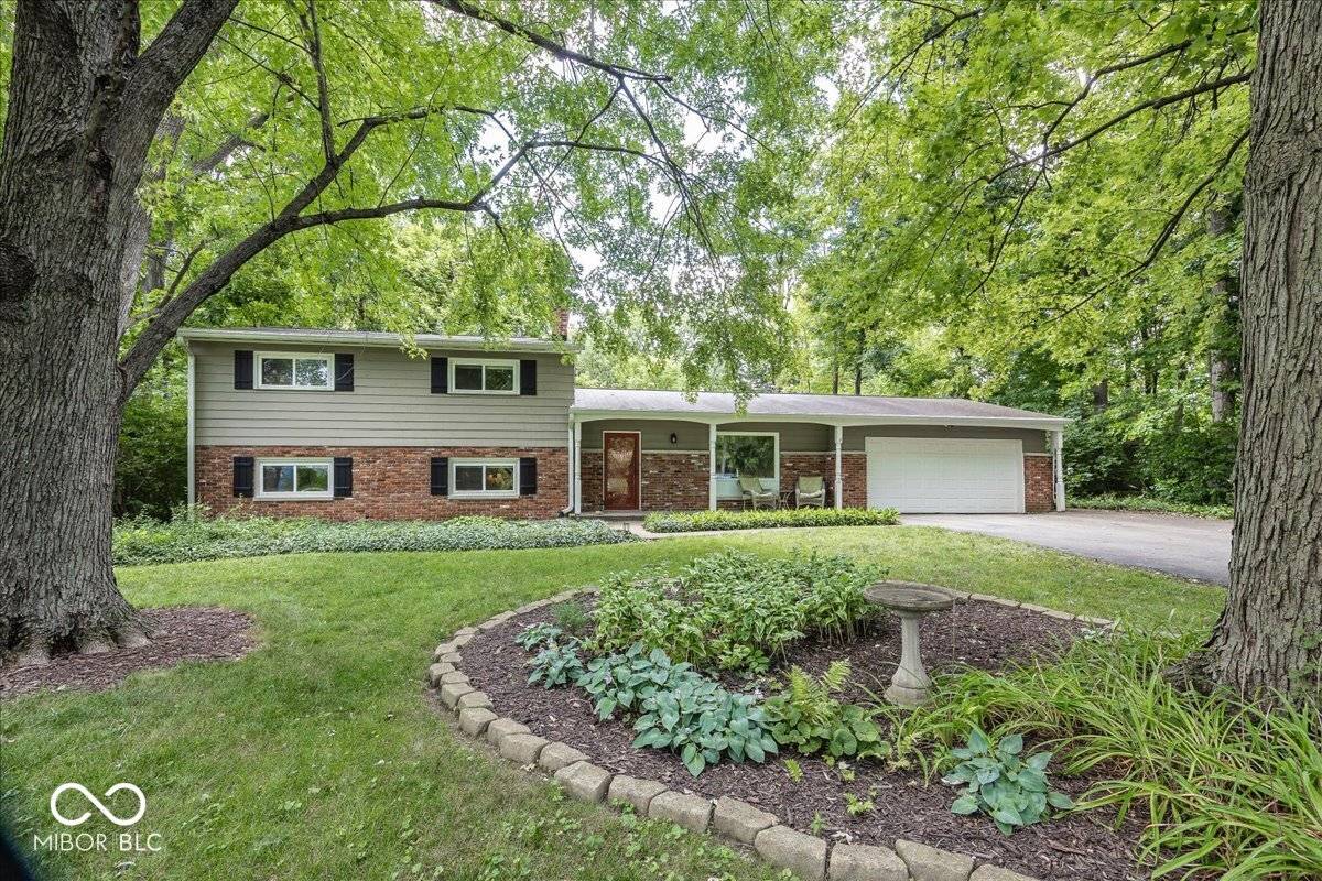 9317 Sherwood LN, Indianapolis, IN 46240