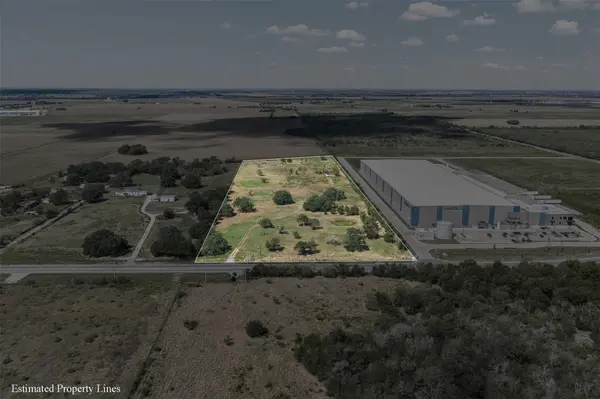 1845 Silent Valley RD, Lockhart, TX 78644