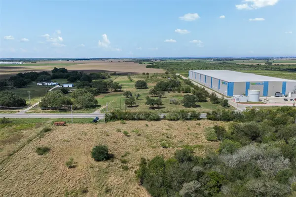 1845 Silent Valley RD, Lockhart, TX 78644