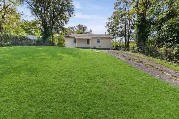 9513 E 14th ST, Independence, MO 64052