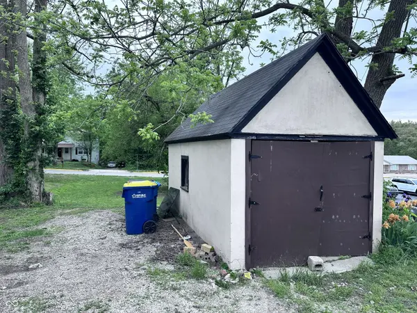 735 E Washington ST, Greencastle, IN 46135