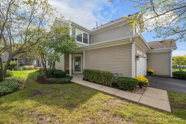 1423 Walnut Hill AVE #1423, St. Charles, IL 60174