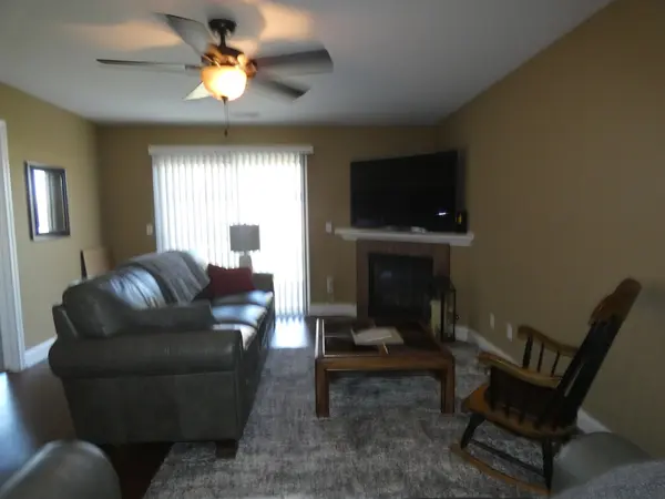 203 E John Casey RD #1, Bourbonnais, IL 60914