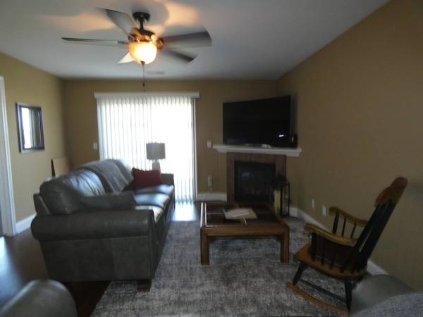 203 E John Casey RD #1, Bourbonnais, IL 60914