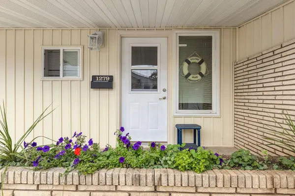 1279 Smith AVE S, West Saint Paul, MN 55118