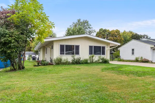 1279 Smith AVE S, West Saint Paul, MN 55118