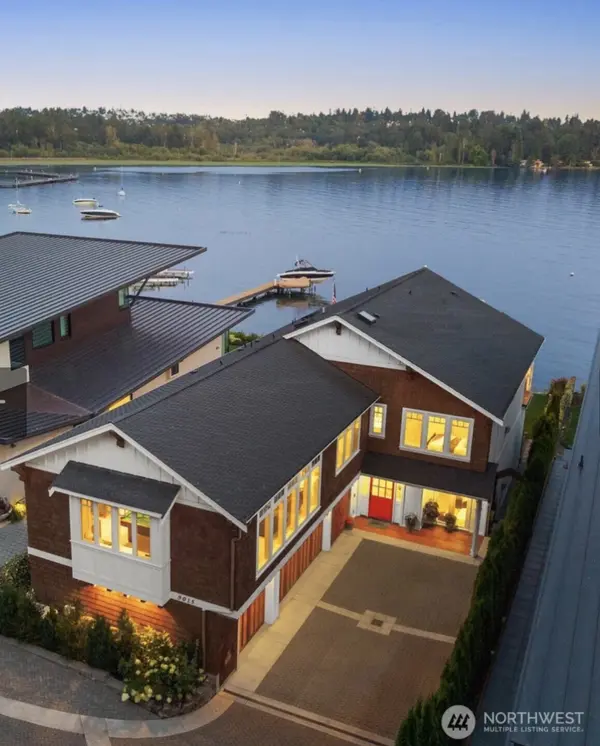 9015 NE Juanita LN, Kirkland, WA 98034