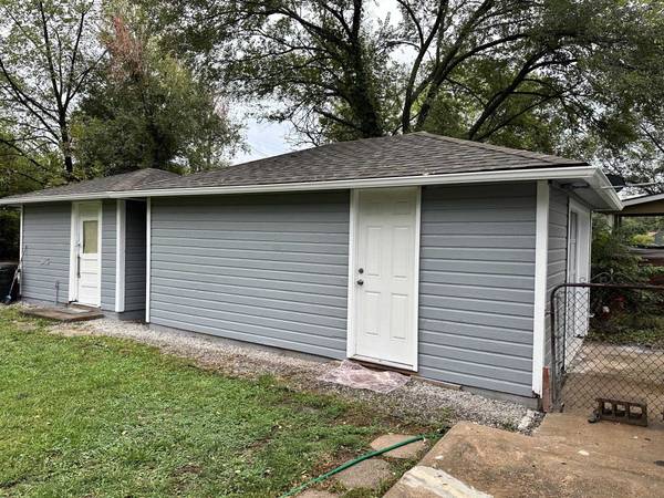1842 N Estelle, Wichita, KS 67214
