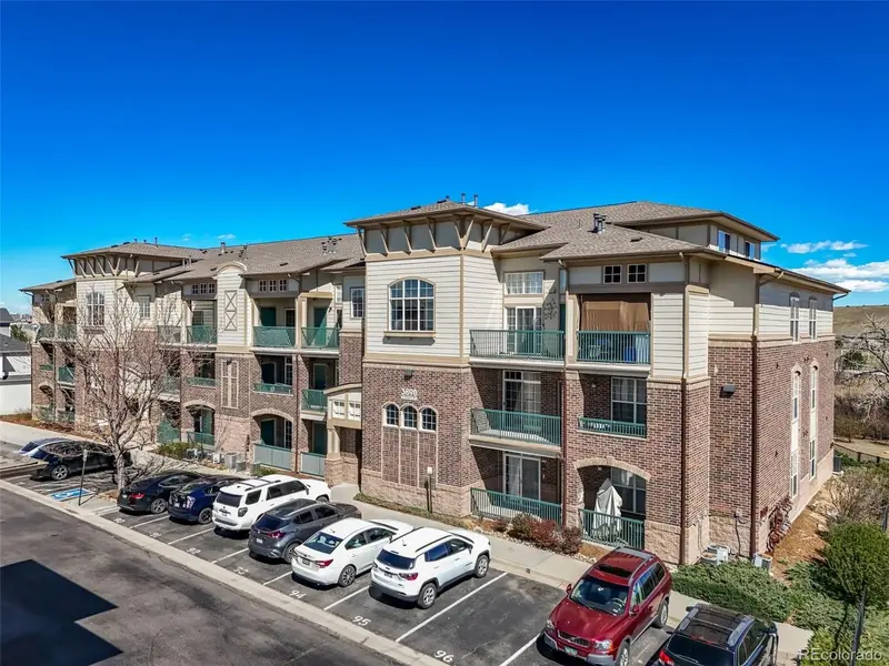 3890 S Dayton #301, Aurora, CO 80014