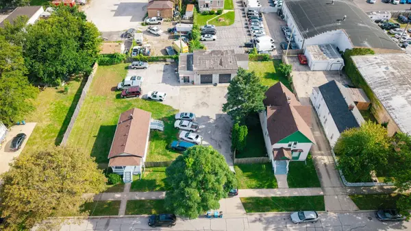 162-172 Woodlawn AVE, Aurora, IL 60506