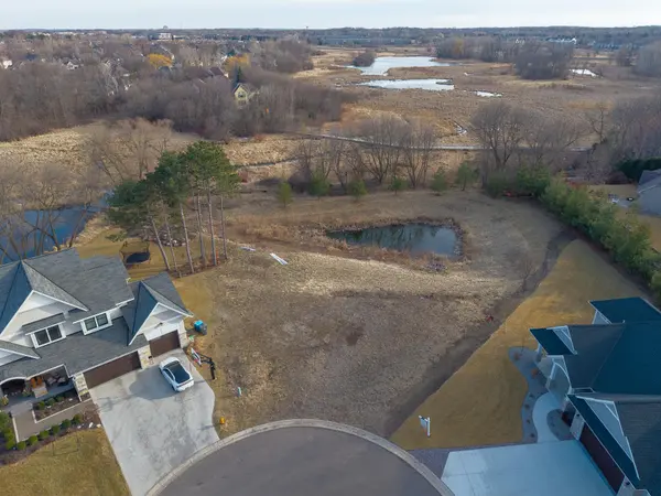 4240 Inland LN N, Plymouth, MN 55446