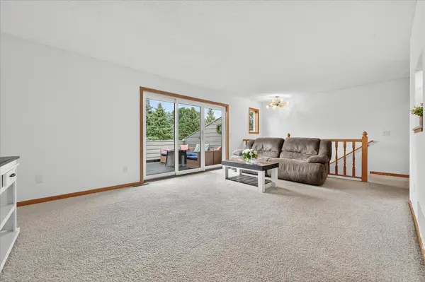 14368 Empire AVE, Apple Valley, MN 55124